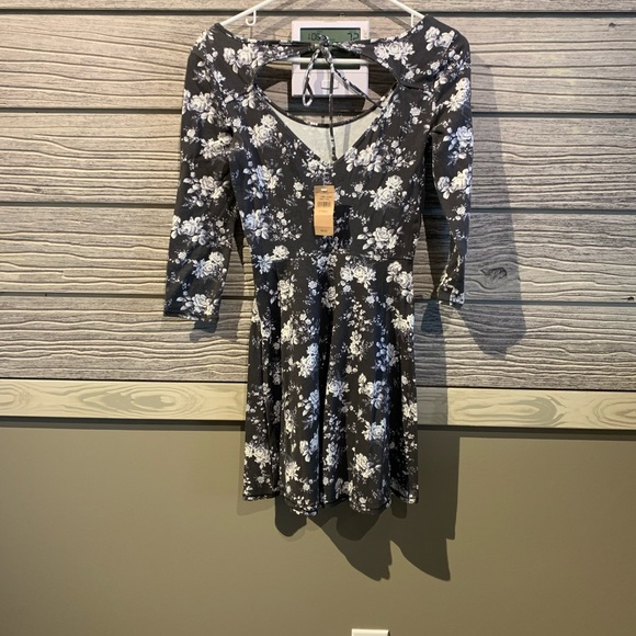 NWT American eagle floral dress - Picture 4 of 7